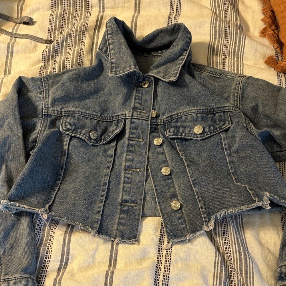SHEIN Classic Blue Cropped Denim Jacket
